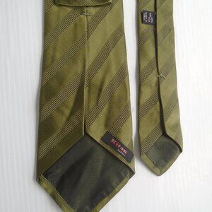 Kiton Napoli Mens 7 Fold 100% Silk Tie Classic Length (59 in) Green Stripes